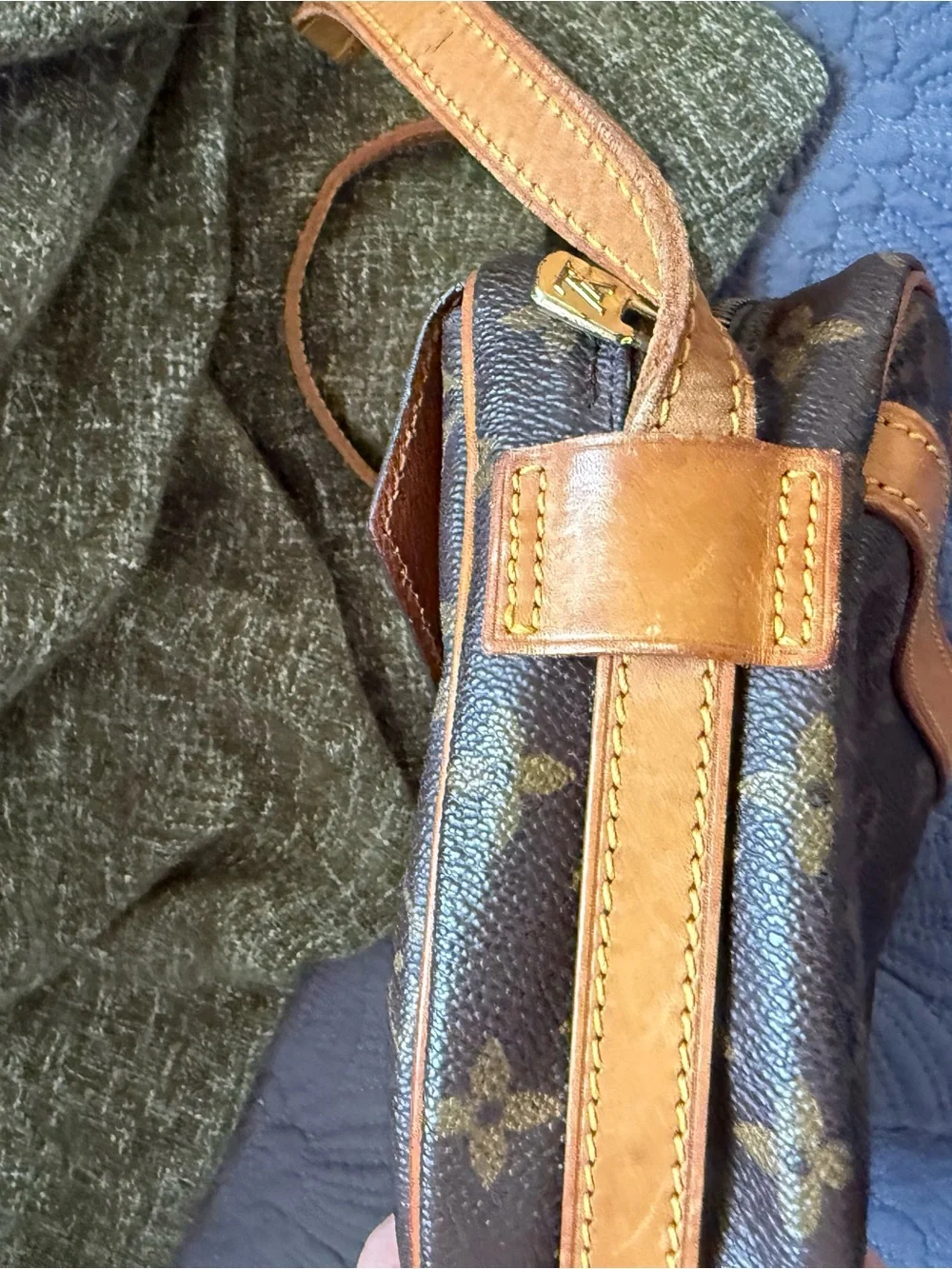 Louis Vuitton adjustable secure